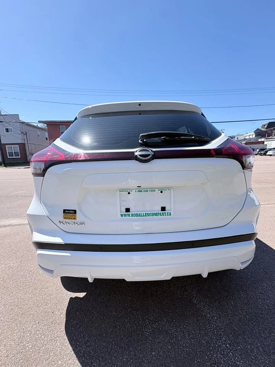 2023 Nissan Kicks - Image 11 of 16