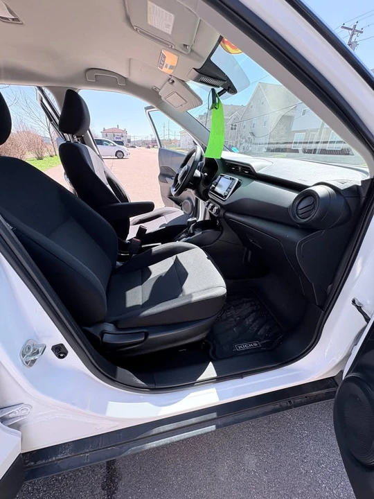 2023 Nissan Kicks - Image 5 of 16