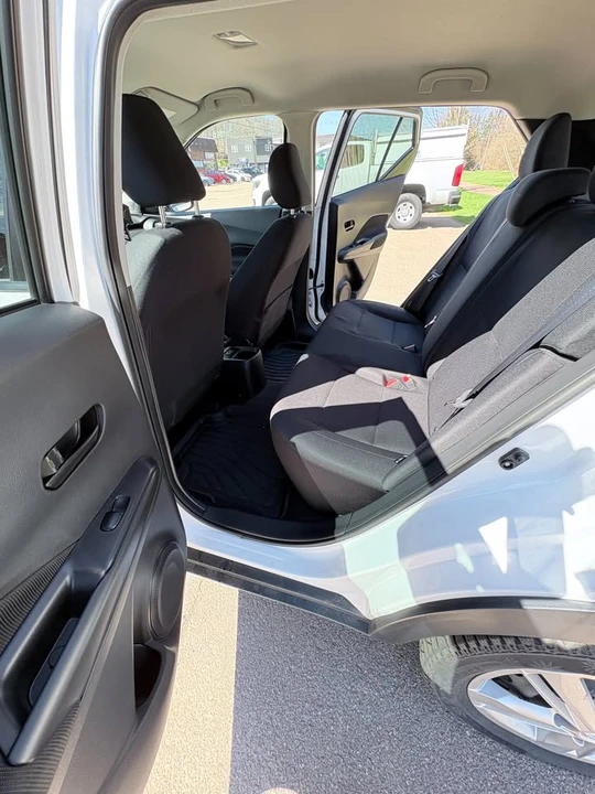 2023 Nissan Kicks - Image 7 of 16
