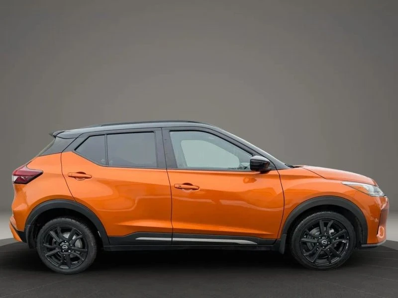 2023 Nissan Kicks - Image 4 of 12