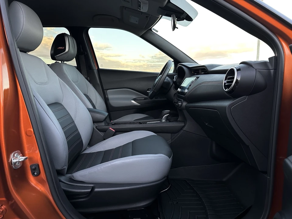 2023 Nissan Kicks - Image 25 of 30