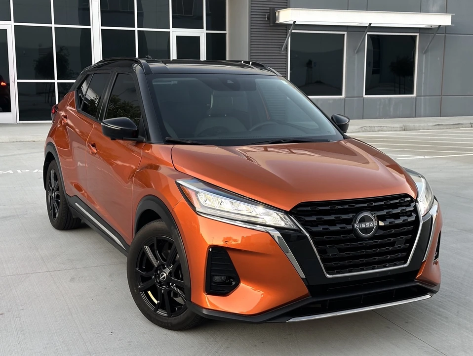 2023 Nissan Kicks - Image 11 of 30