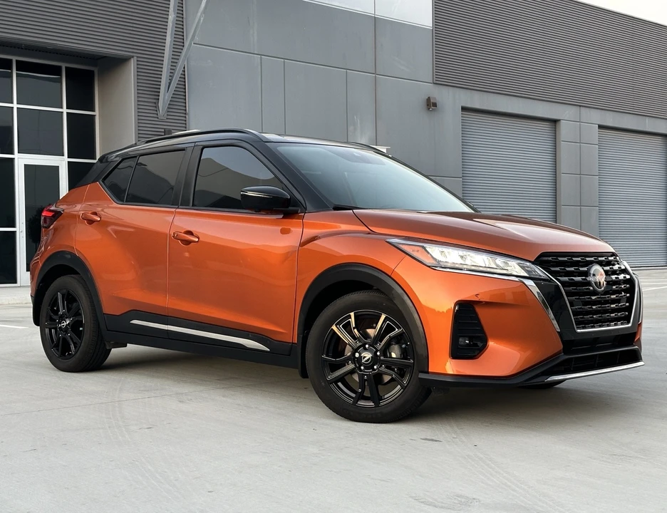 2023 Nissan Kicks - Image 8 of 30