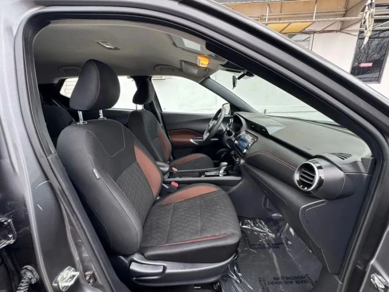 2023 Nissan Kicks - Image 9 of 12