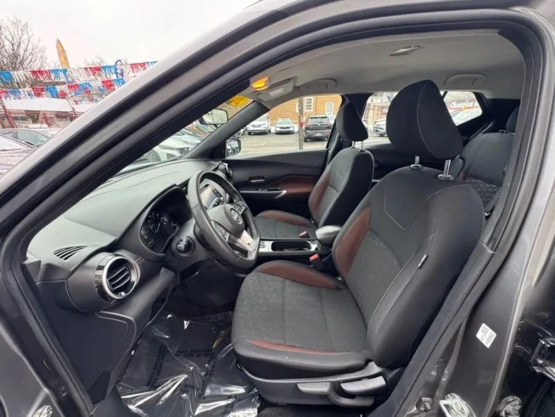 2023 Nissan Kicks - Image 8 of 12