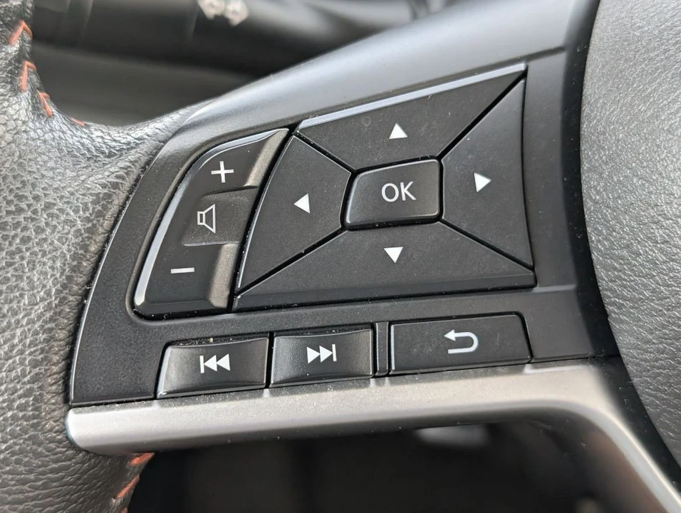 2023 Nissan Kicks - Image 13 of 21