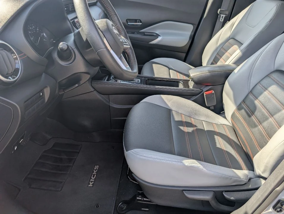2023 Nissan Kicks - Image 9 of 21