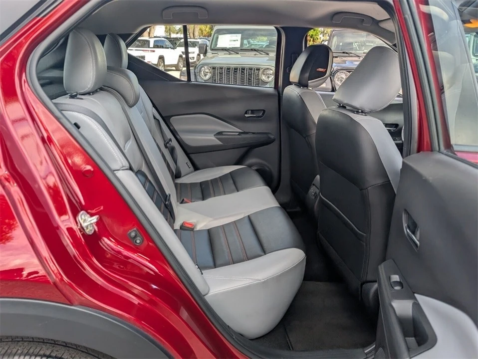 2023 Nissan Kicks - Image 12 of 12