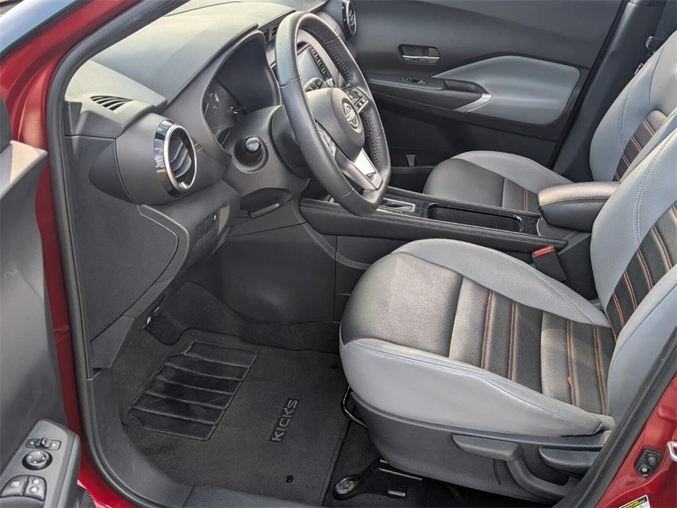 2023 Nissan Kicks - Image 6 of 12