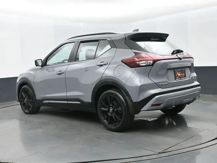 2023 Nissan Kicks - Image 9 of 12