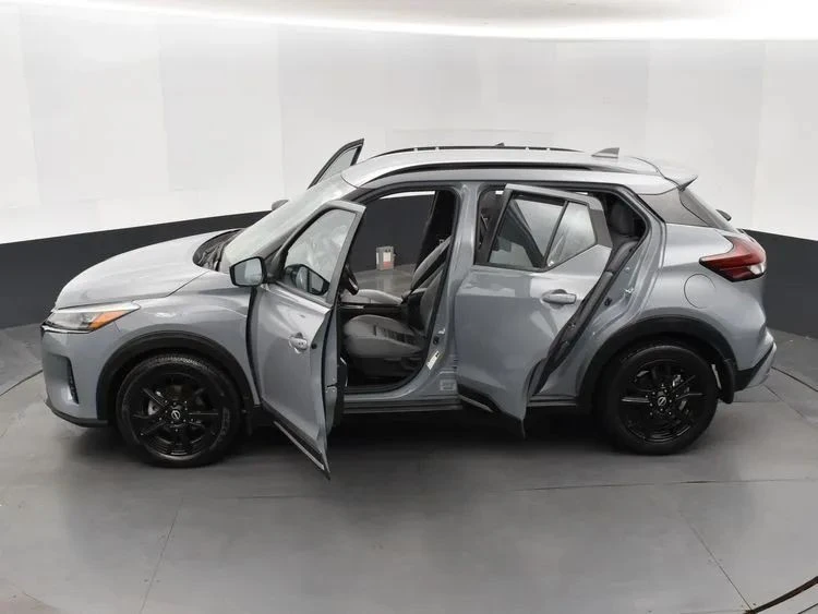 2023 Nissan Kicks - Image 7 of 12