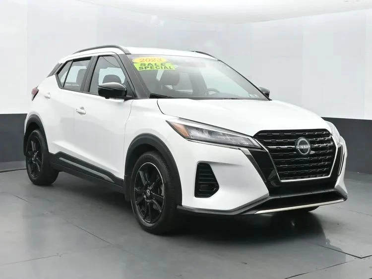 2023 Nissan Kicks - Image 2 of 12