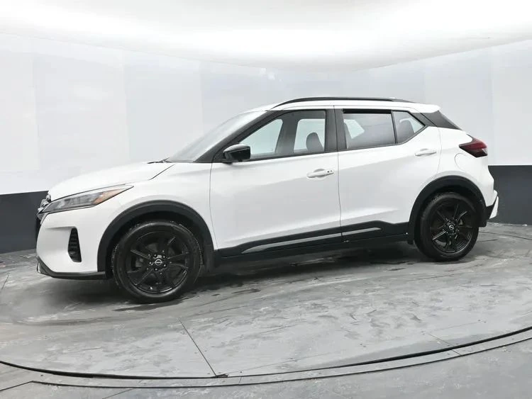 2023 Nissan Kicks - Image 5 of 12