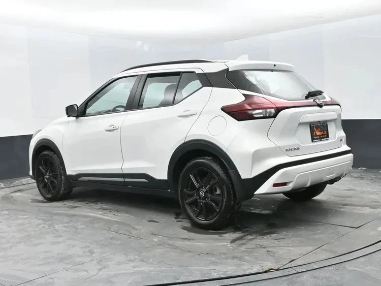 2023 Nissan Kicks - Image 9 of 12