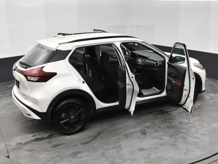 2023 Nissan Kicks - Image 6 of 12