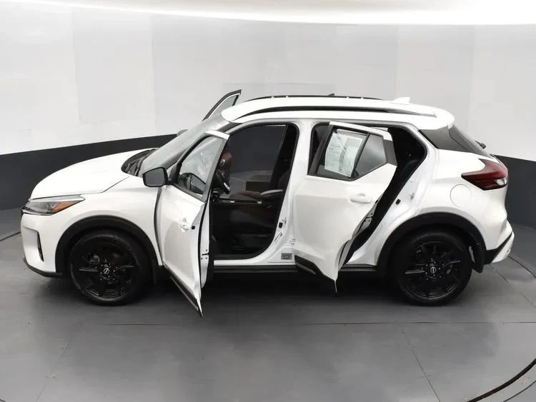 2023 Nissan Kicks - Image 7 of 12
