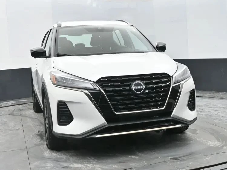 2023 Nissan Kicks - Image 3 of 12