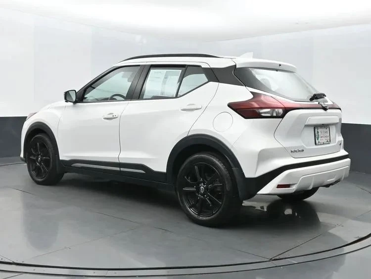 2023 Nissan Kicks - Image 9 of 12