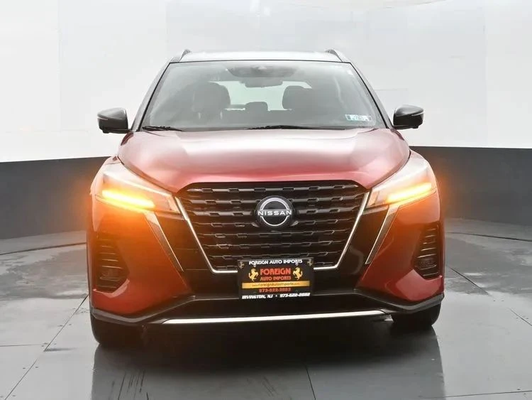 2023 Nissan Kicks - Image 3 of 12