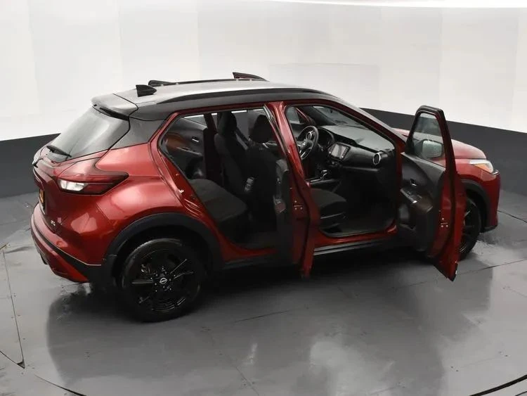 2023 Nissan Kicks - Image 6 of 12