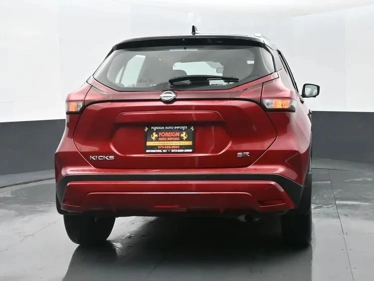 2023 Nissan Kicks - Image 8 of 12