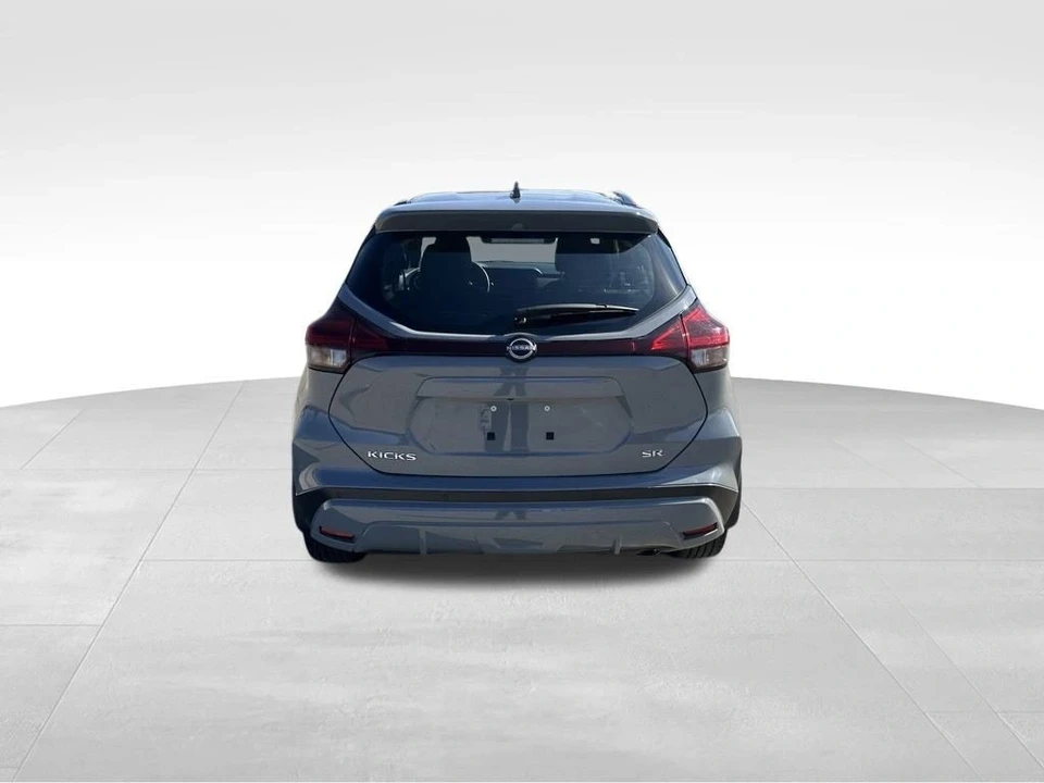 2023 Nissan Kicks - Image 3 of 12