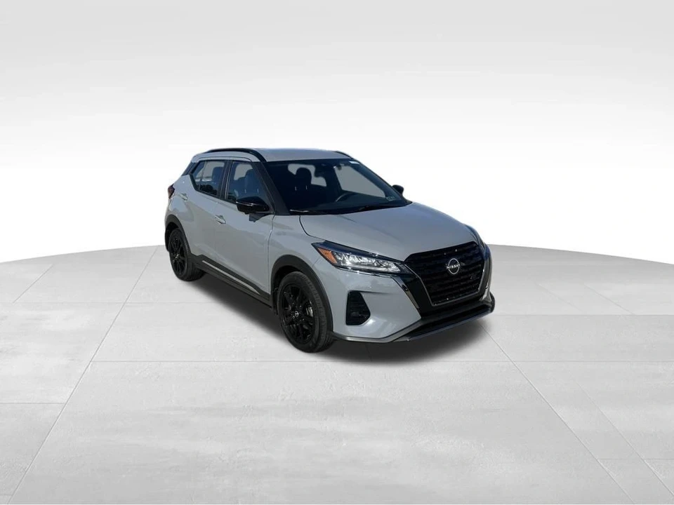 2023 Nissan Kicks - Image 5 of 12