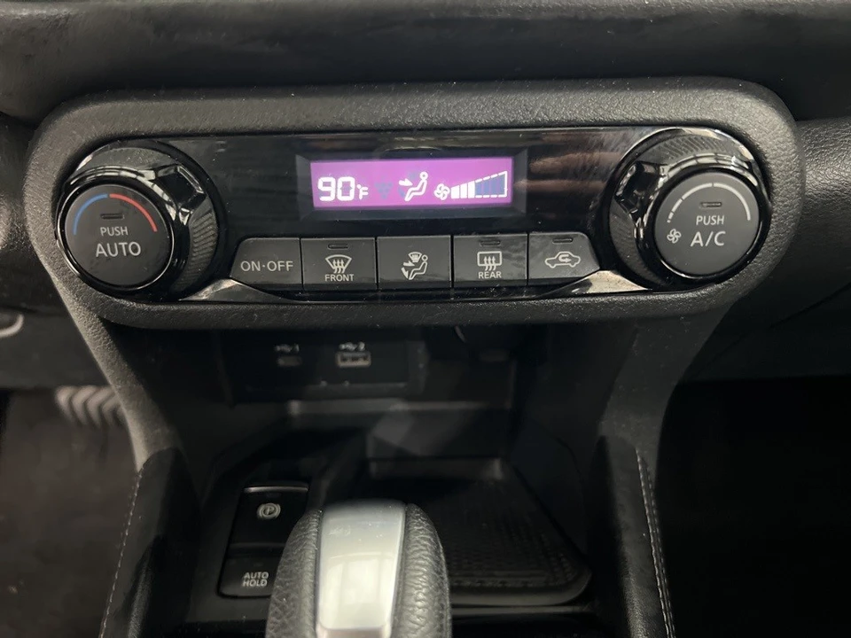 2023 Nissan Kicks - Image 16 of 21