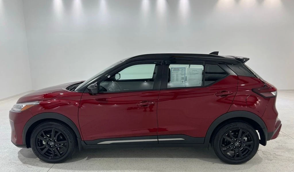 2023 Nissan Kicks - Image 2 of 21