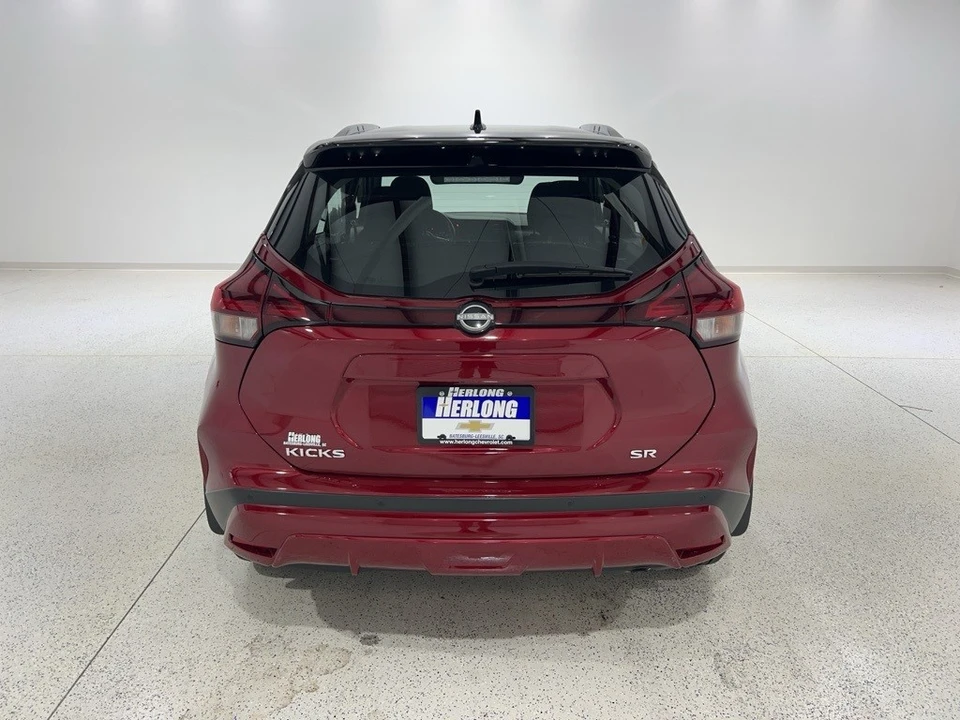 2023 Nissan Kicks - Image 3 of 12