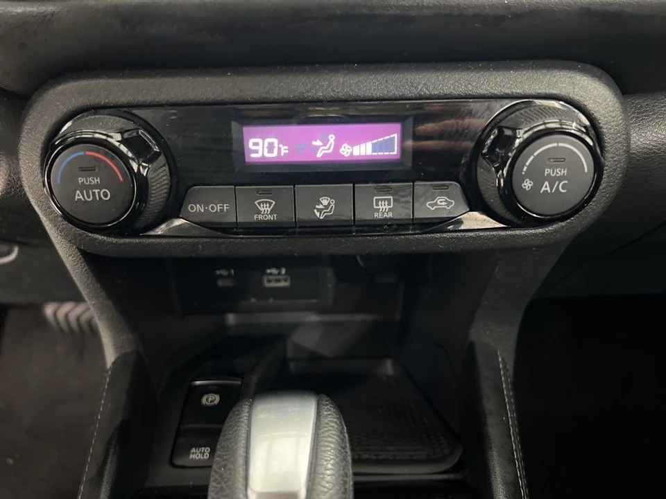 2023 Nissan Kicks - Image 16 of 21