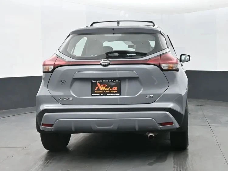 2023 Nissan Kicks - Image 8 of 12