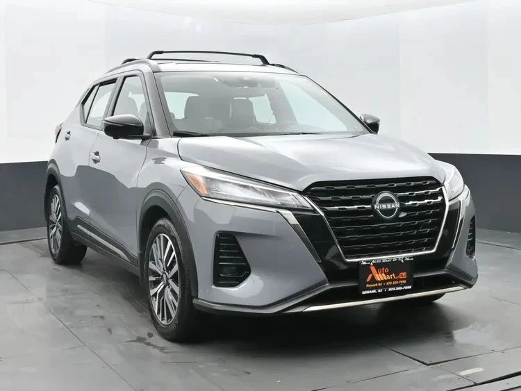 2023 Nissan Kicks - Image 2 of 12