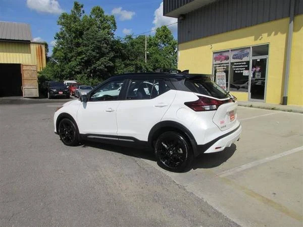 2023 Nissan Kicks - Image 3 of 21