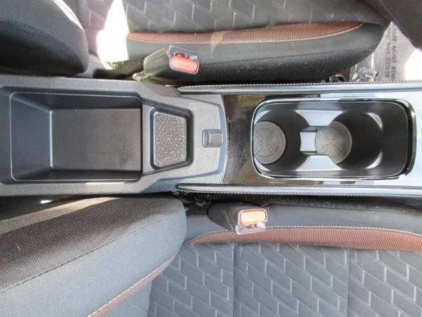 2023 Nissan Kicks - Image 17 of 21