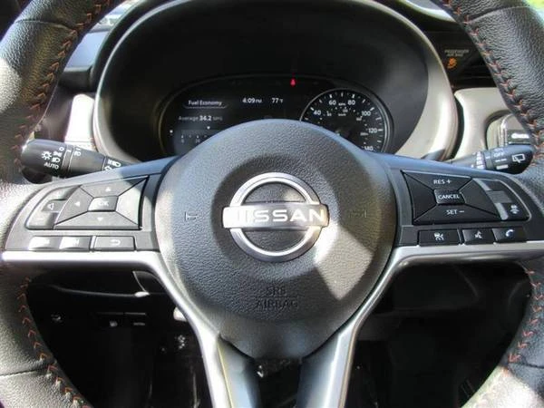 2023 Nissan Kicks - Image 14 of 21