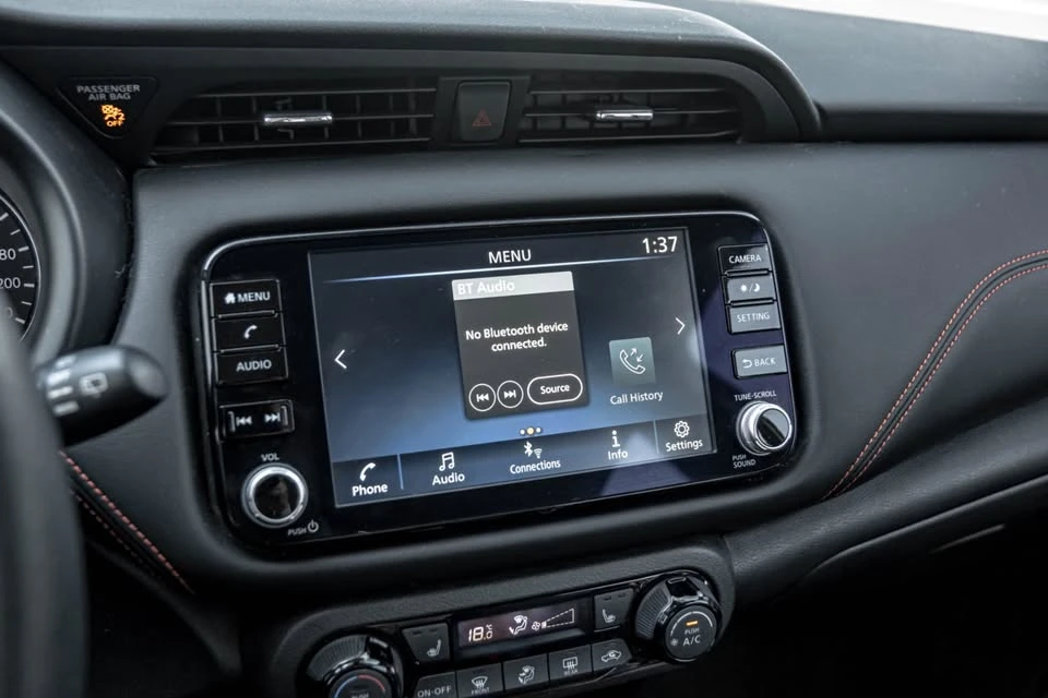 2023 Nissan Kicks - Image 18 of 20