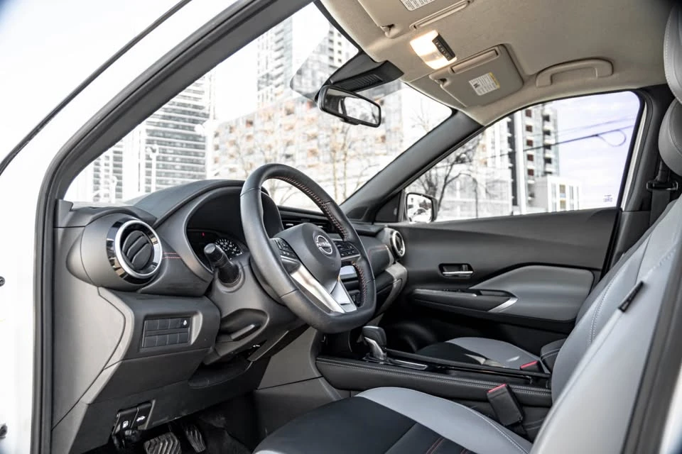 2023 Nissan Kicks - Image 10 of 20