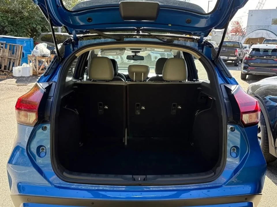 2023 Nissan Kicks - Image 14 of 15