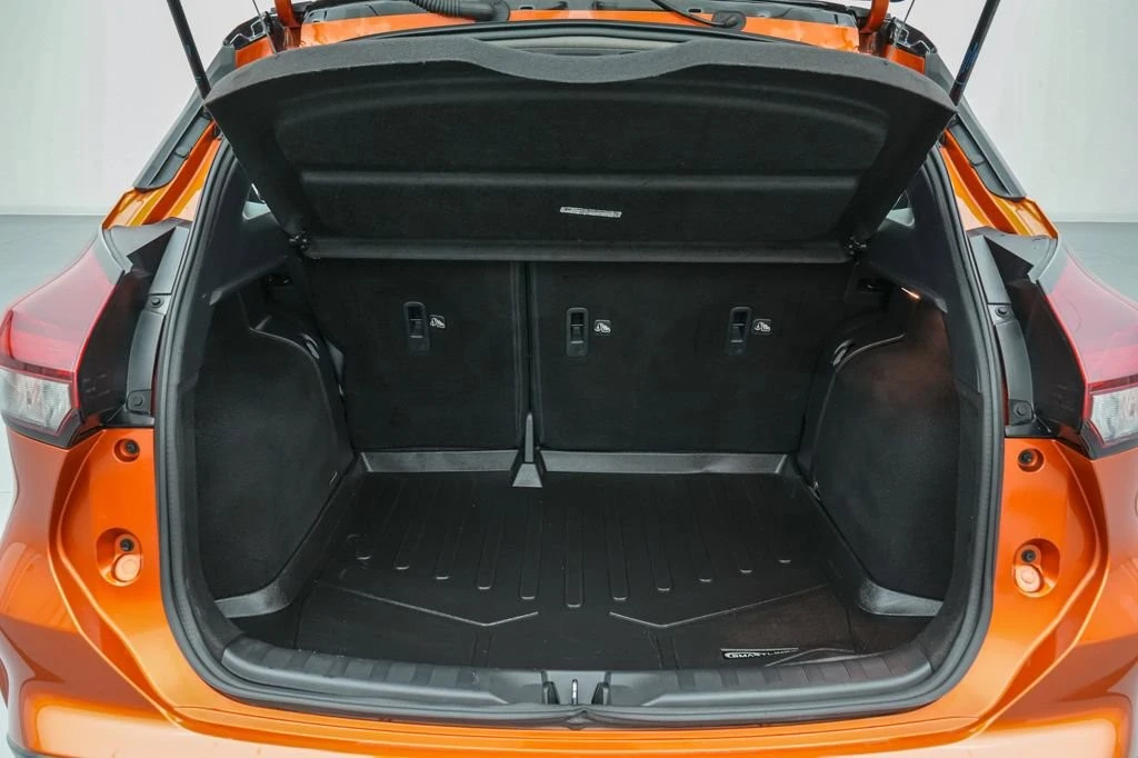 2023 Nissan Kicks - Image 21 of 26