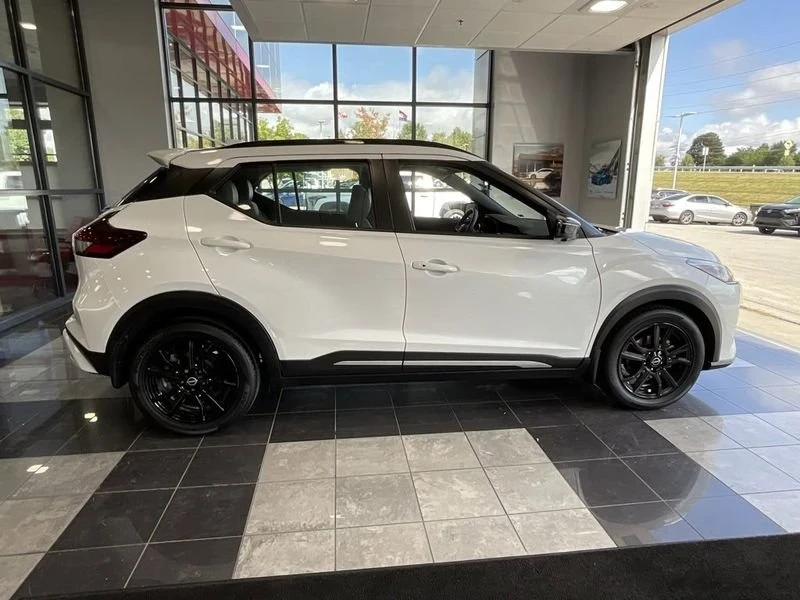 2023 Nissan Kicks - Image 5 of 18