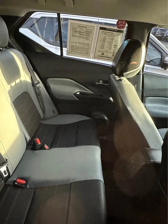 2023 Nissan Kicks - Image 3 of 3