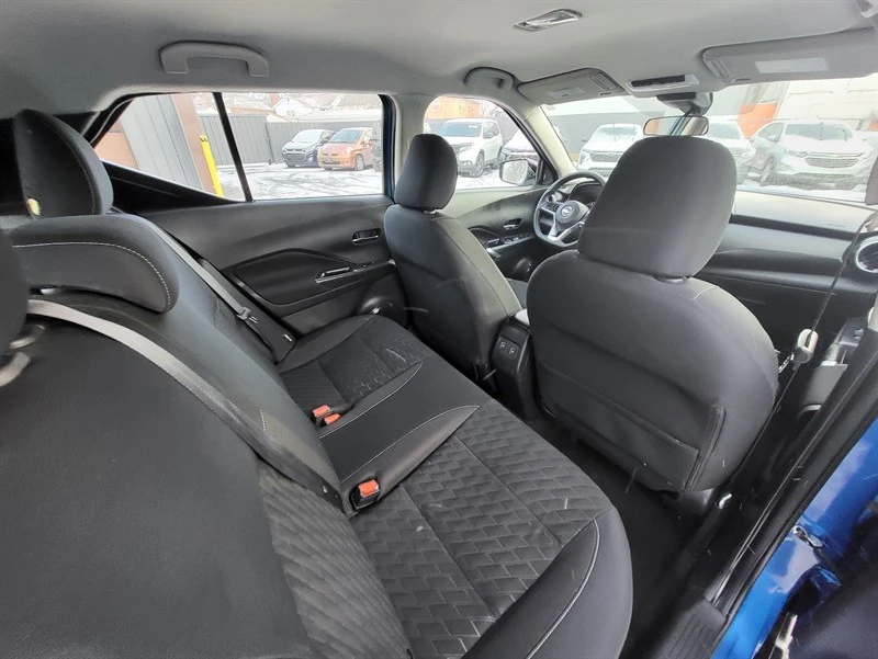2023 Nissan Kicks - Image 10 of 16