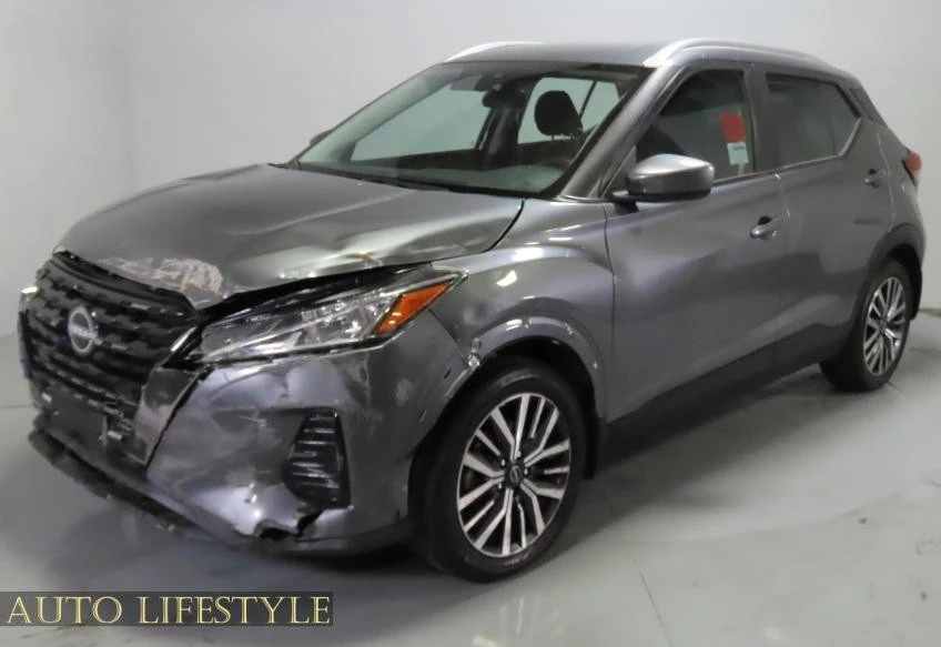 2023 Nissan Kicks - Image 4 of 21