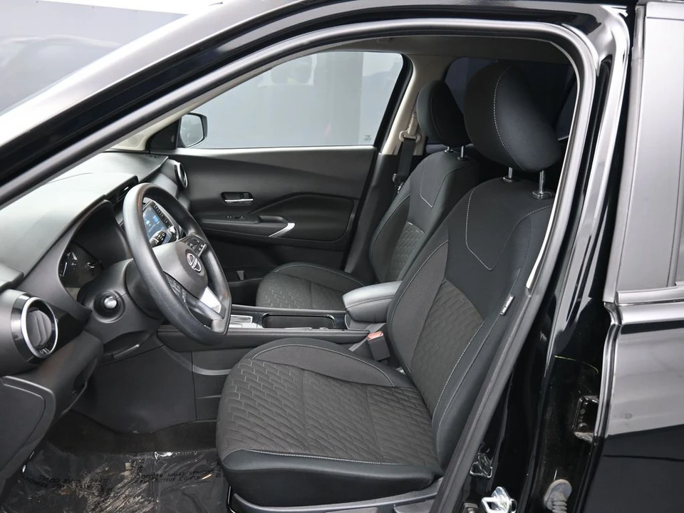 2023 Nissan Kicks - Image 18 of 31
