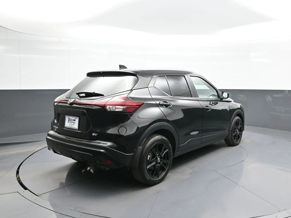2023 Nissan Kicks - Image 6 of 31