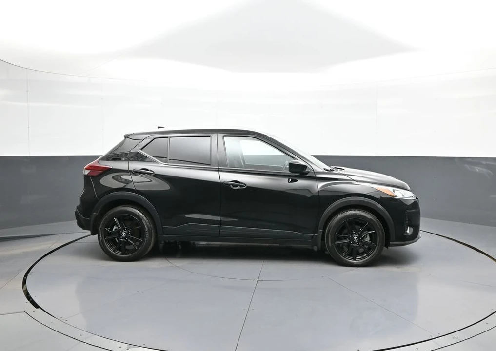 2023 Nissan Kicks - Image 5 of 31