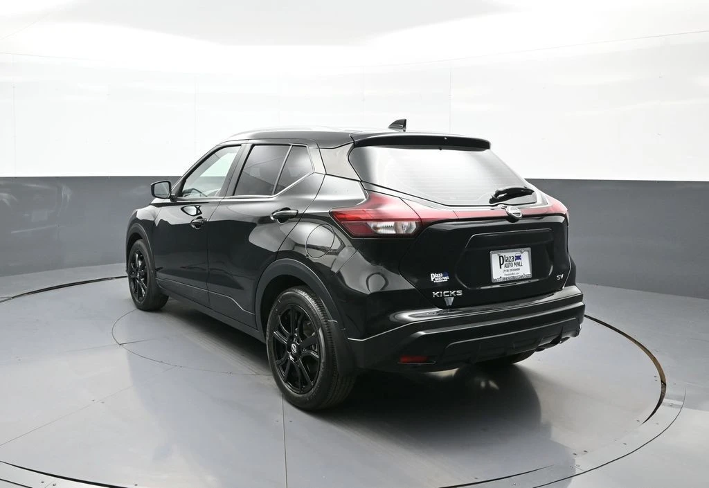 2023 Nissan Kicks - Image 8 of 31