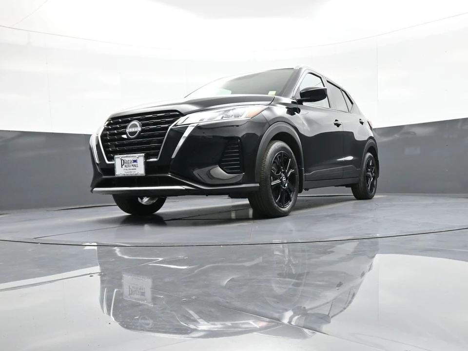 2023 Nissan Kicks - Image 25 of 31