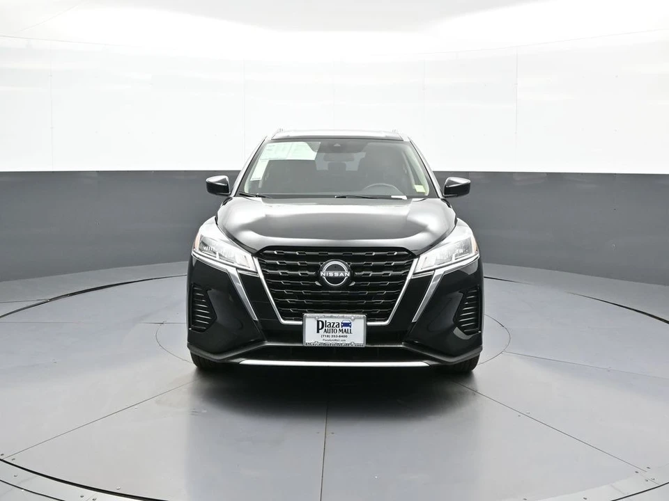 2023 Nissan Kicks - Image 2 of 31